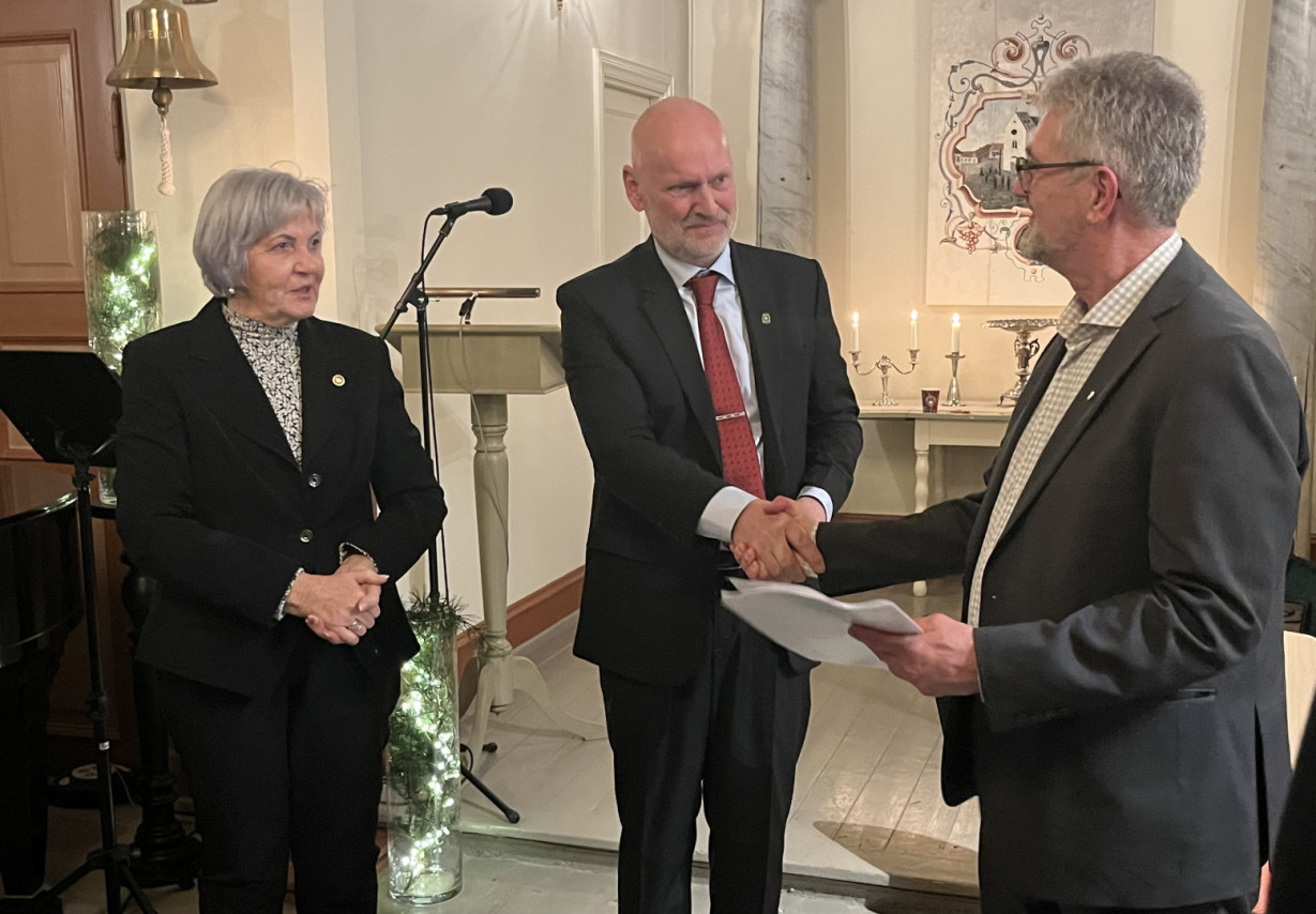 Opptak av nytt medlem.